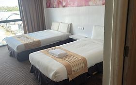 Waterfront Homestay